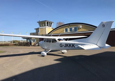 Cessna_172SP_G-JKKK_Air_Unlimited_02