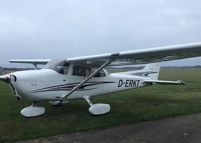 D-ERKT_Cessna172_Air_Unlimited_19